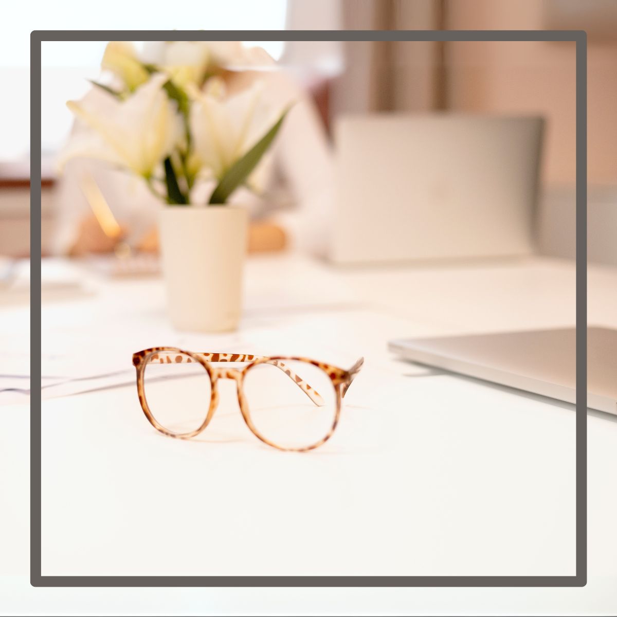 JOHTAJUUS- VALMENNUKSET